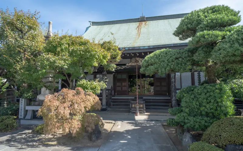 萬福寺会館の本堂(正面)
