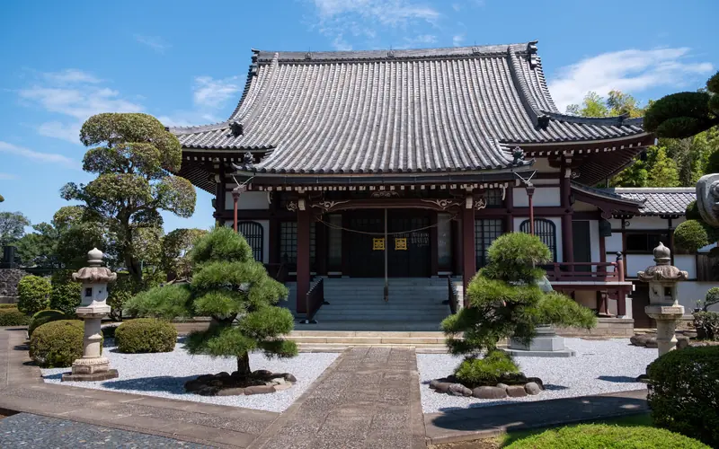 妙顕寺の本堂(正面から)