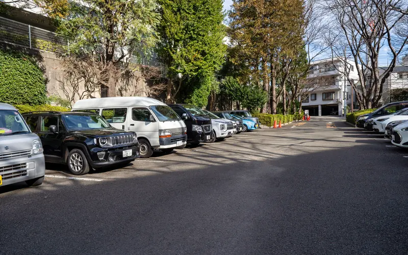 代々幡斎場の駐車場