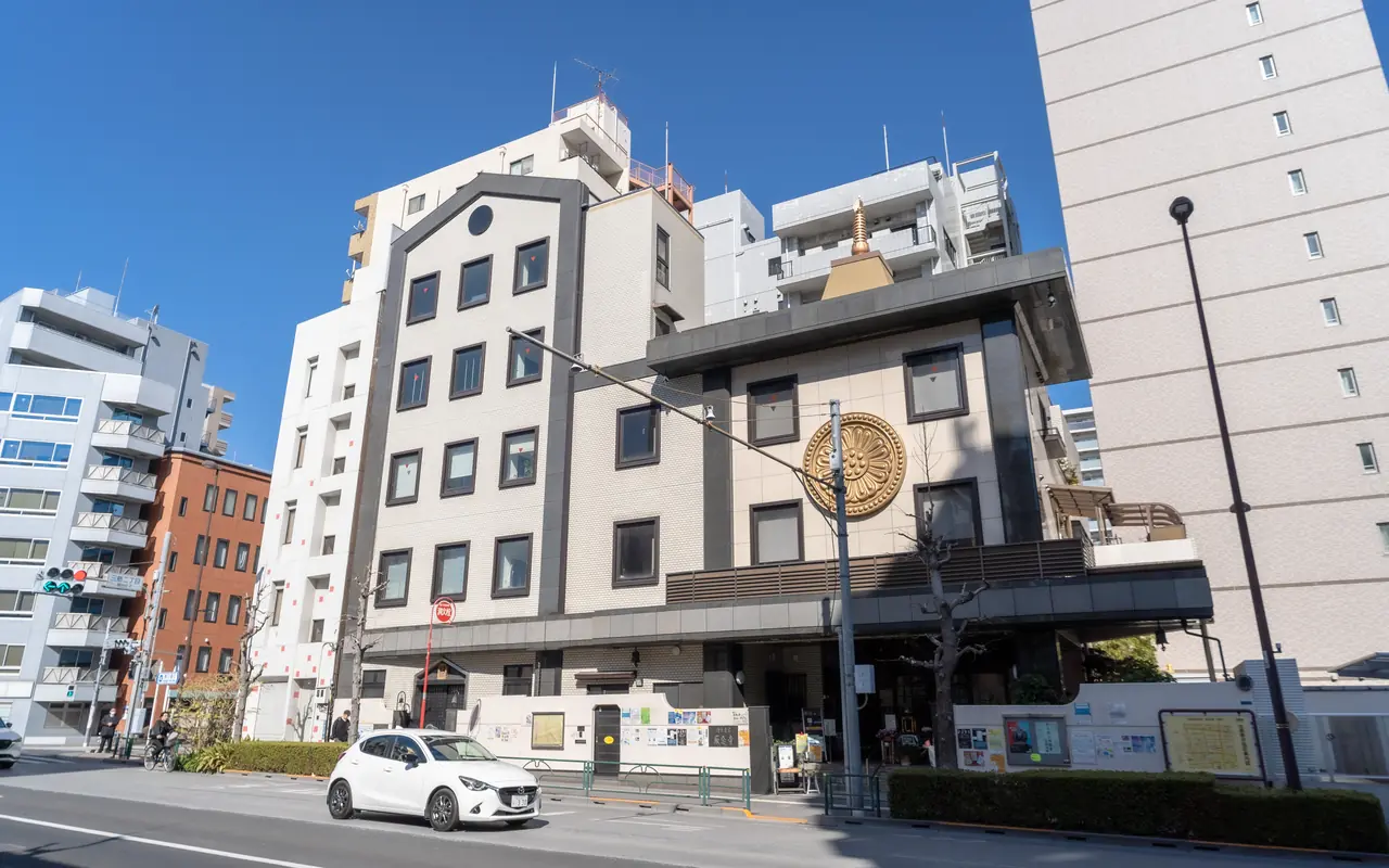 厳念寺会館の外観