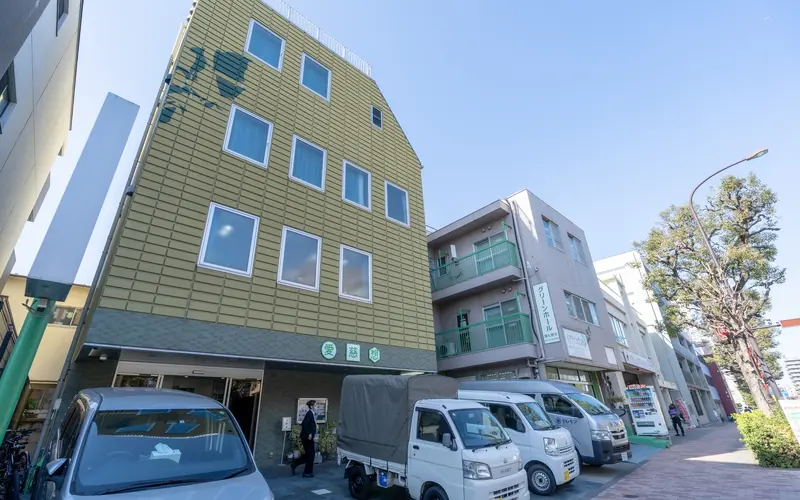グリーンホール環七野方の建物の外観(斜め)