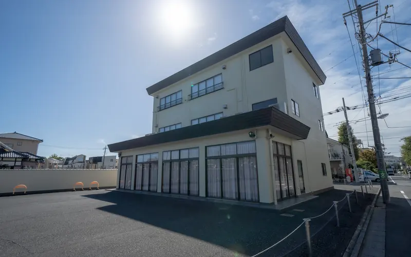 良観寺会館の会館の外観（遠景）