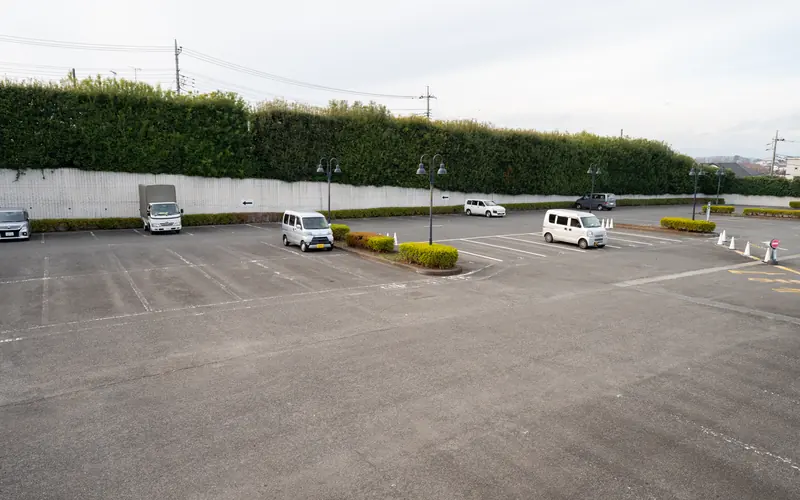 八王子市斎場の駐車場（全景）