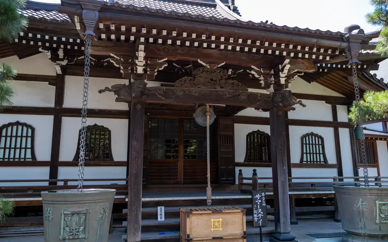 実相寺会館 鷲峰殿の本堂の正面