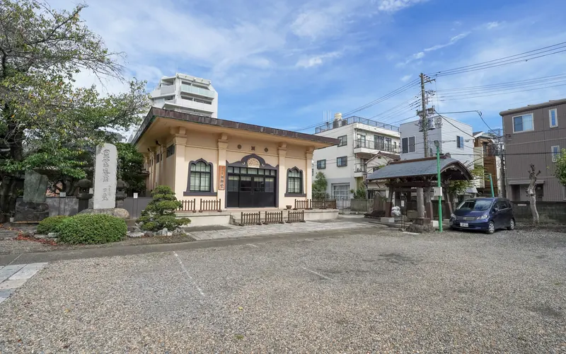 浄心寺の建物の外観（右寄り）