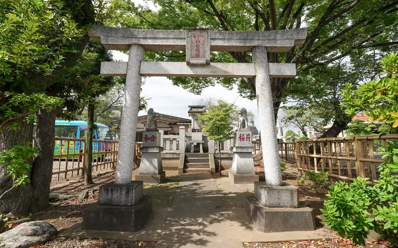 浄心寺の鳥居と小さな社