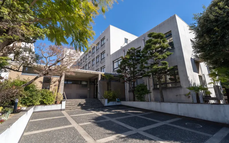 カトリック渋谷教会の建物の外観(斜め)