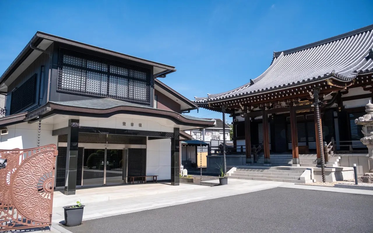 満願寺 観音堂斎場の外観