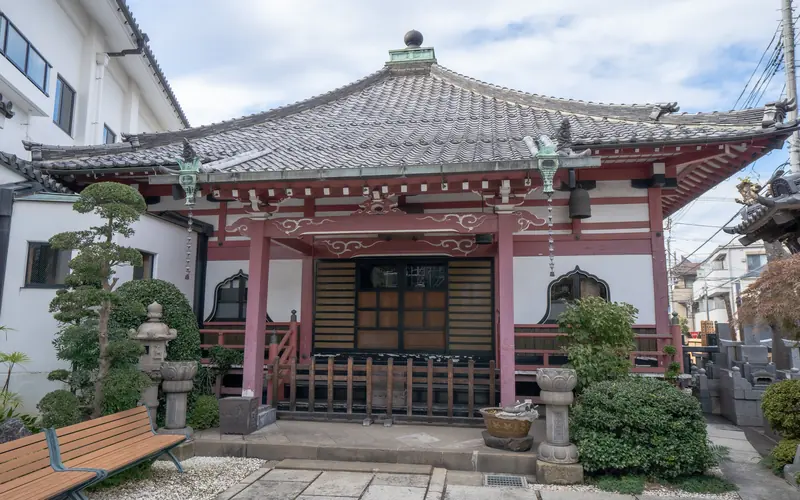 理性院会館の本堂の外観