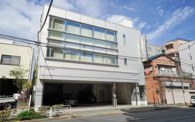 サポートセンター江東の建物の外観(正面)