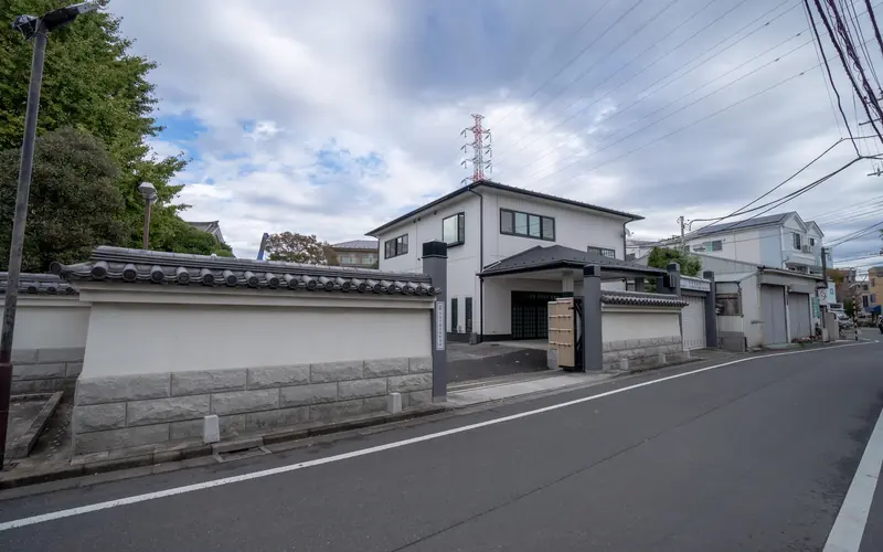 性翁寺 木余堂会館の会館周辺の道路(2)