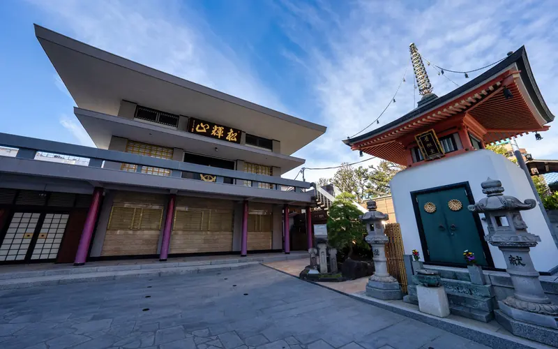 大聖院 瑞峯殿の境内から（石畳寄り）