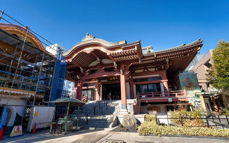 東光寺 東光殿の本堂(左側から)