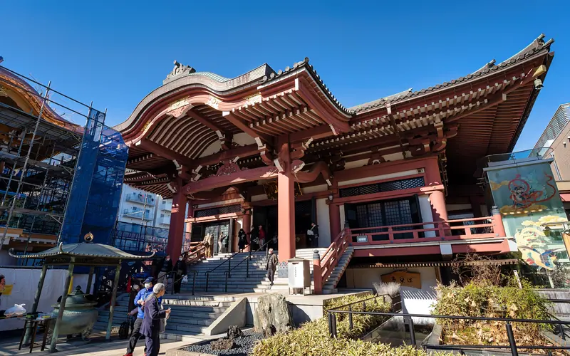 東光寺 東光殿の本堂(階段の手前から)