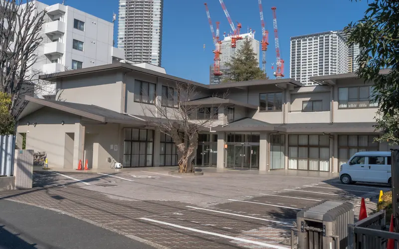 南池袋斎場の建物の外観(左寄り)