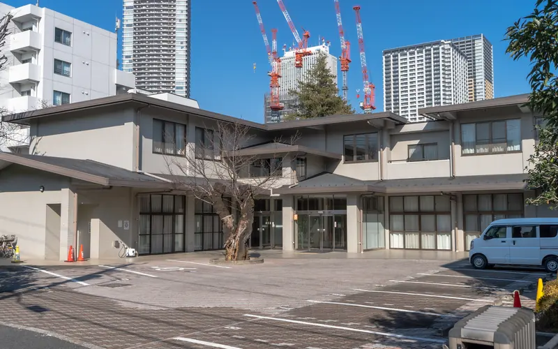 南池袋斎場の建物の外観(正面斜め)