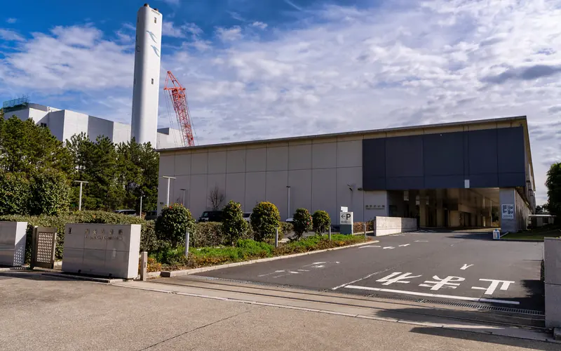 浦安市斎場の建物の外観(遠景)
