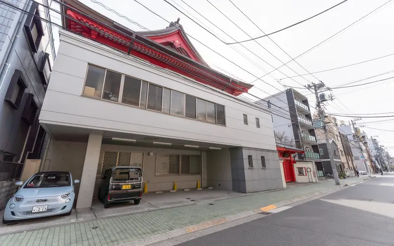 福厳寺の建物の外観(通り側)