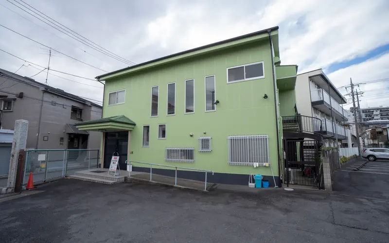 善応寺会館の会館の外観(斜め別カット)
