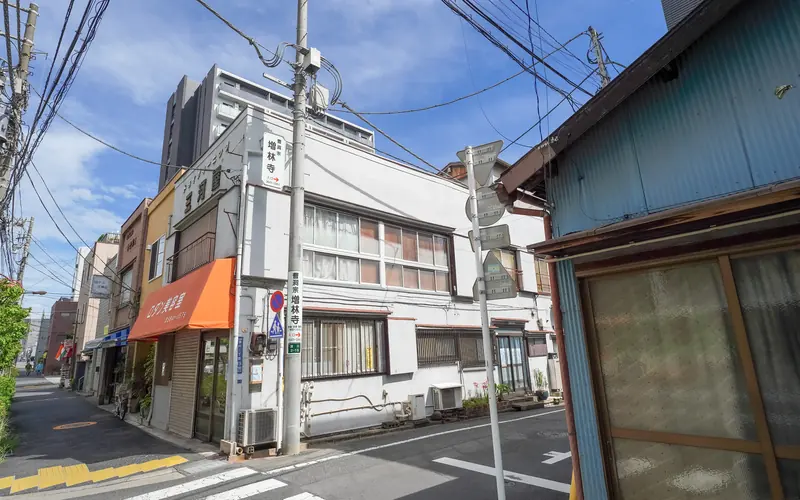 増林寺の寺手前の交差点